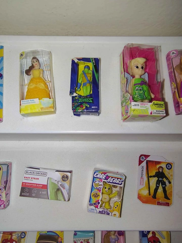 Collection of Zuru Mini Brands - photo 2