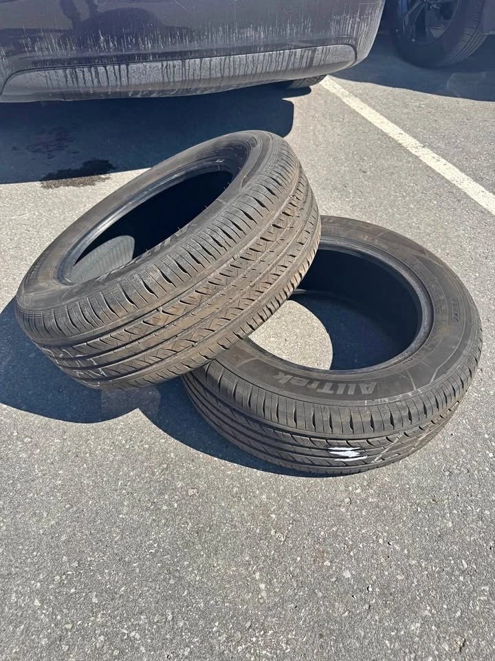 2 ALLTREK All-Weather Tires 215/60R16