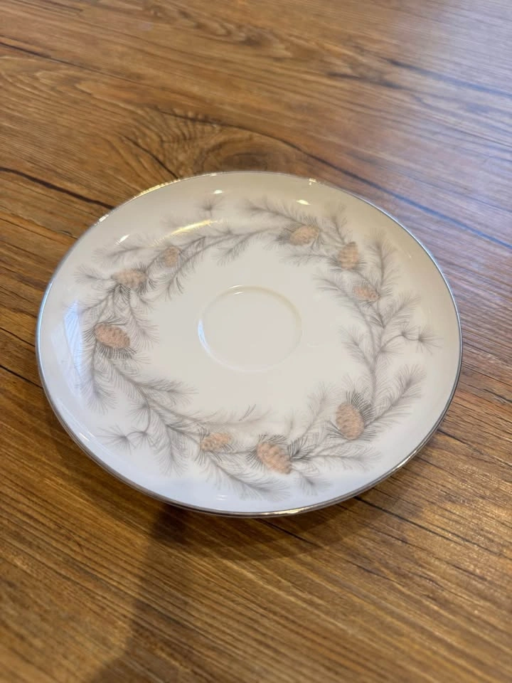 Fine China - Elegant Pinecone Design Porcelain Tea Set - photo 3