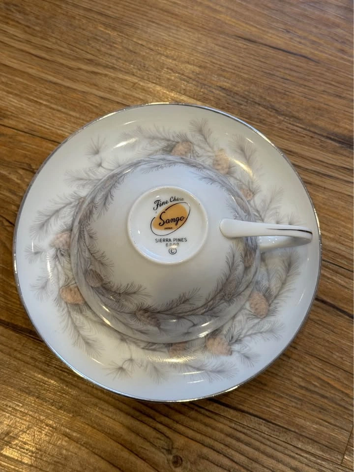 Fine China - Elegant Pinecone Design Porcelain Tea Set - photo 5