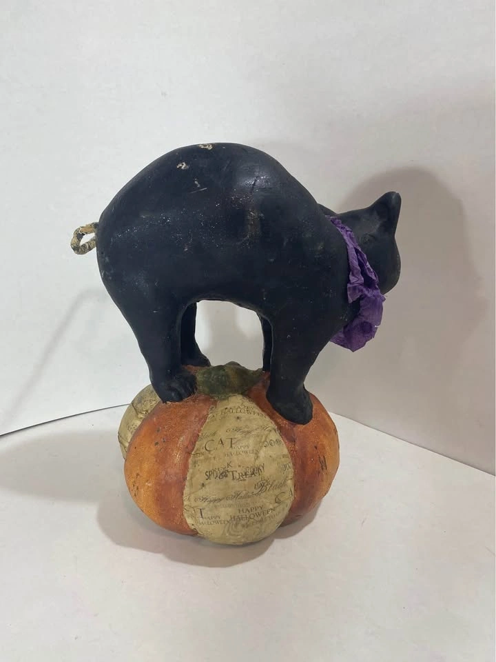 halloween cat statue - photo 3