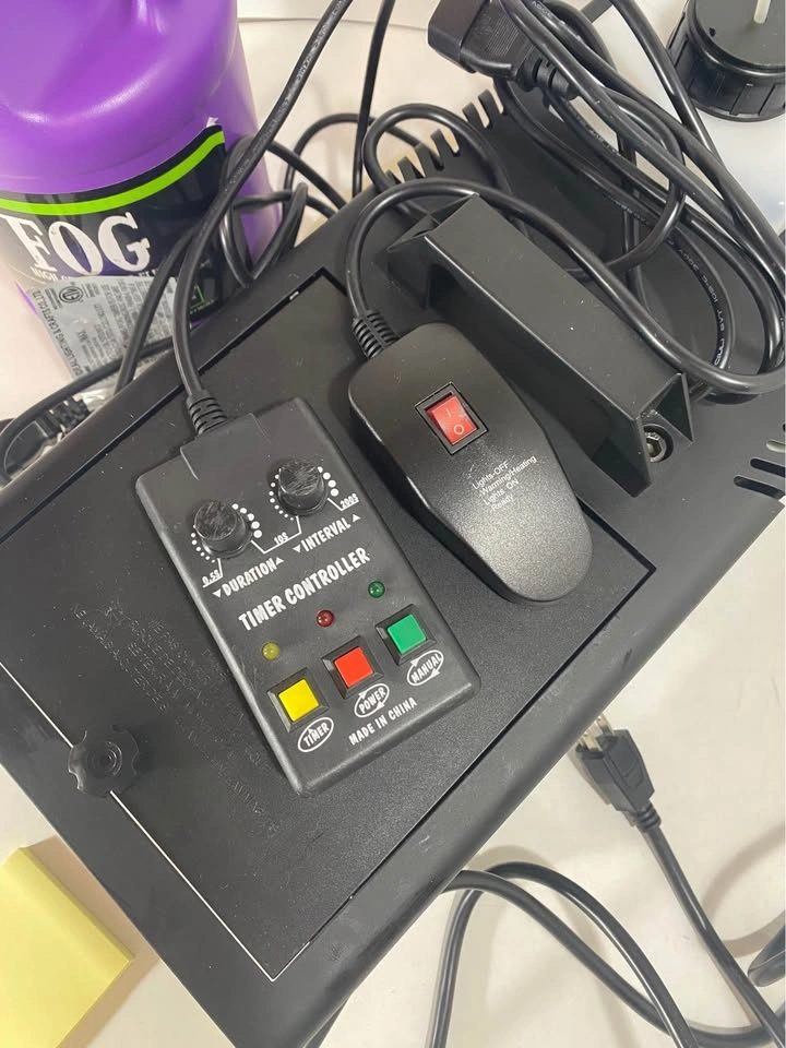 Low Lying 400W Fog Machine w/ 1/2 JugLiquid (delivery available) - photo 3