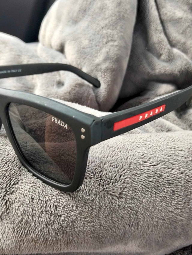 ***SUNGLASSES BUNDLE! $600 FOR THE WHOLE LOT!** - photo 5