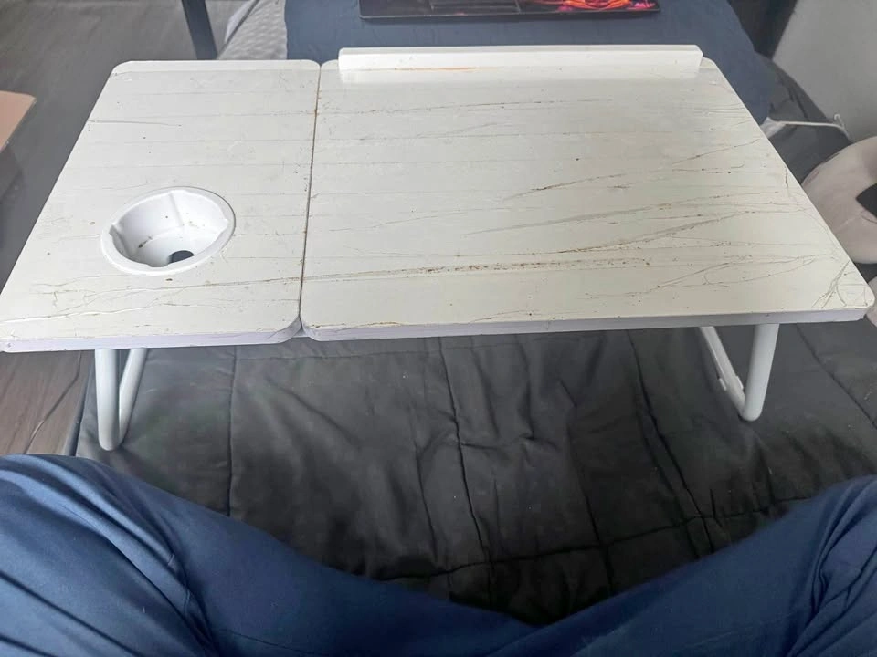 Brand New Foldable Laptop/Bed Table – Never Used