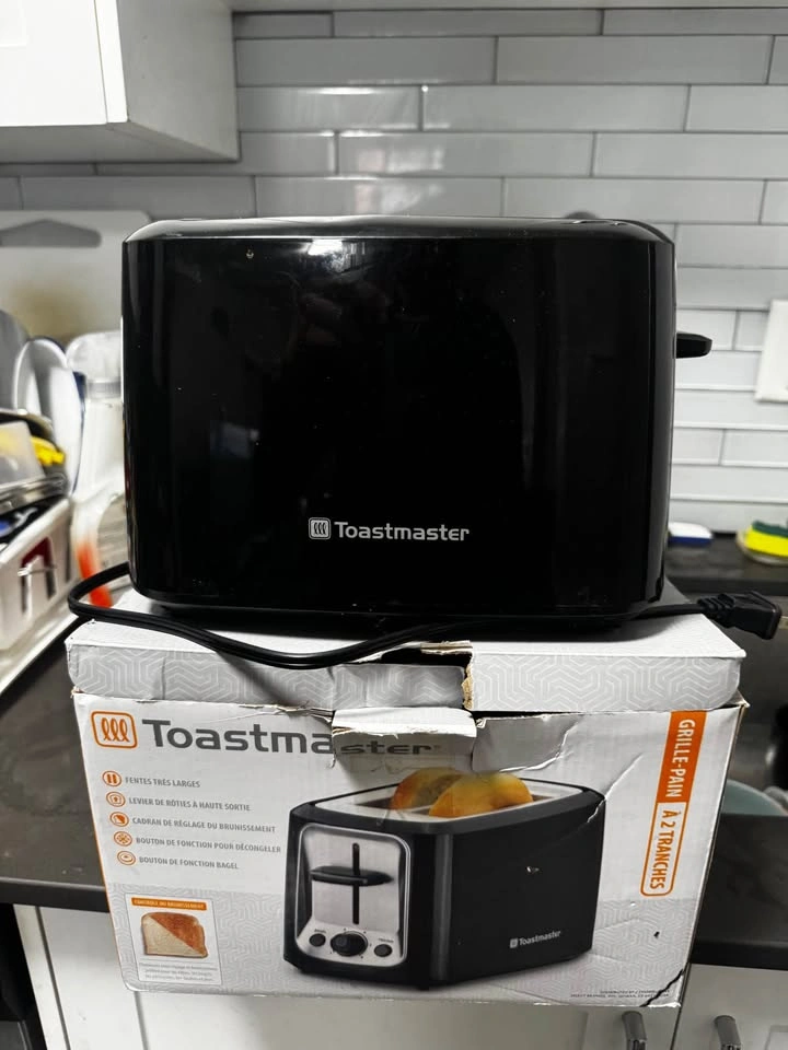 Toastmaster 2-Slice Toaster - photo 2