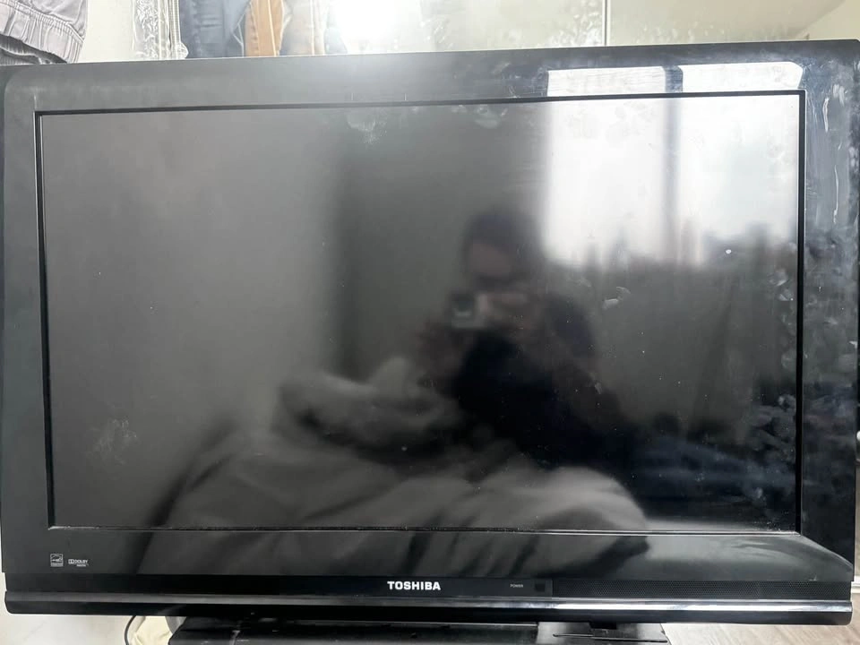 Toshiba TV for sale - Great condition, Ready to use - photo 2