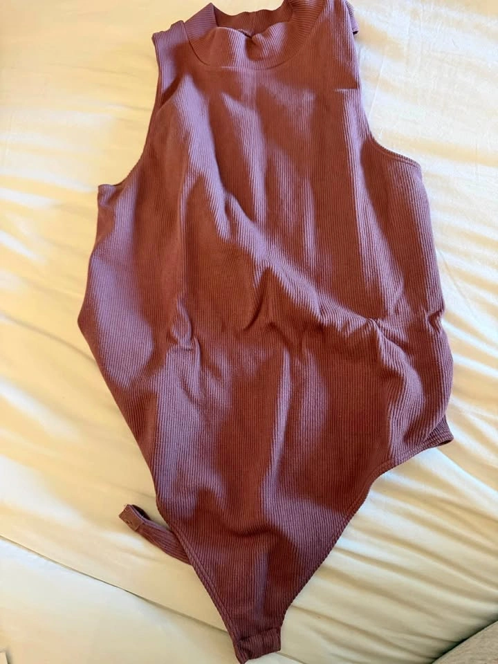 $3 sleeveless body suit