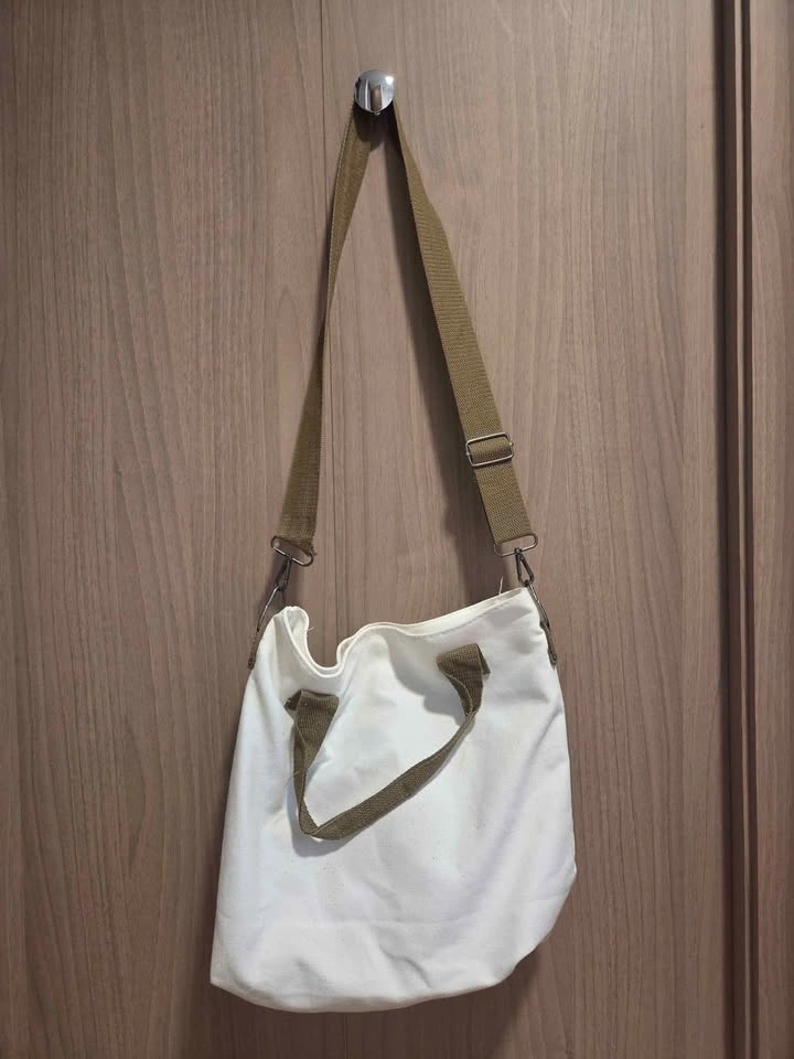White Canvas Crossbody Tote Bag - photo 4
