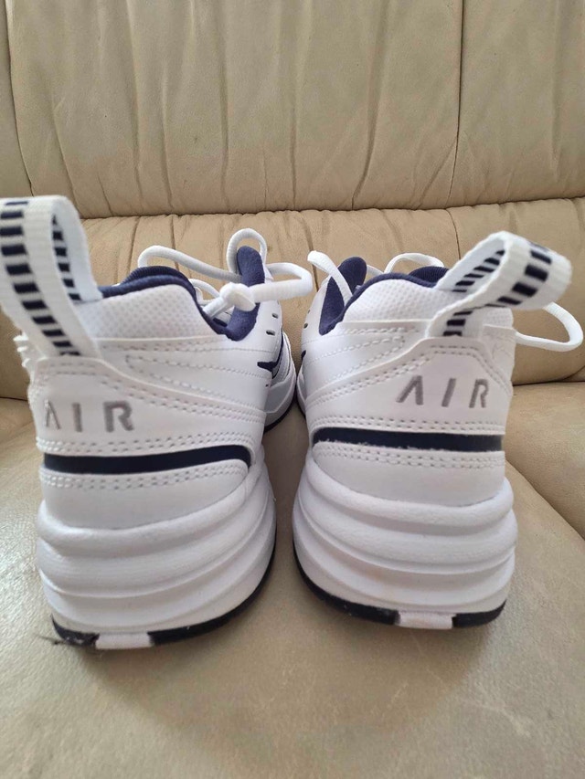 Nike Men's Air Monarch IV Training Shoe Size 9.5 - photo 3