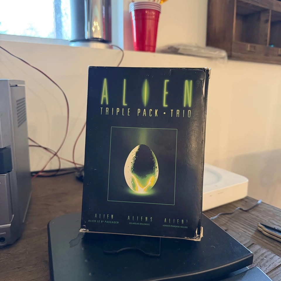 Alien Trio Canadian Version DVD - photo 2