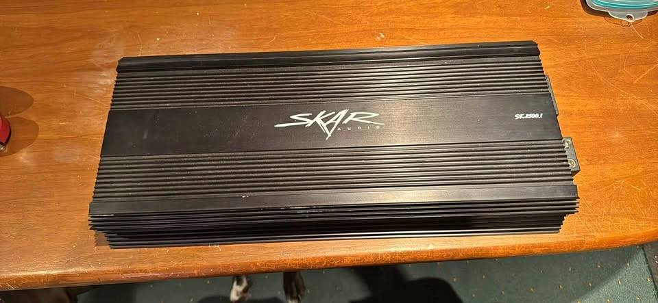 Skar Audio SK-2500.1D Monoblock Subwoofer Amplifier