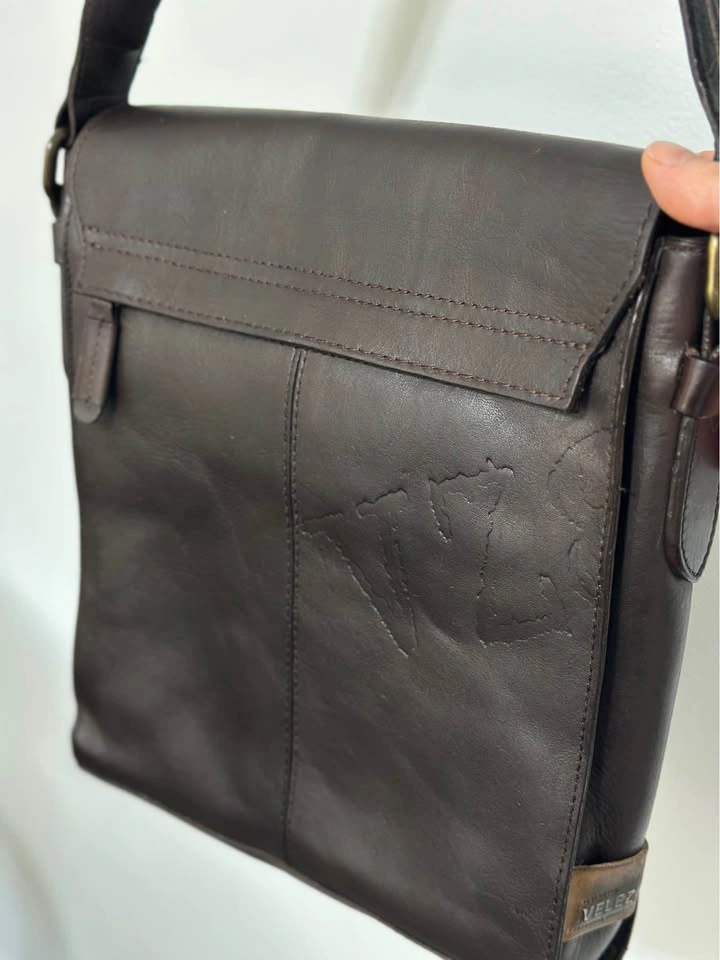 VELEZ Men’s Leather Shoulder Bag — Excellent Condition - photo 3