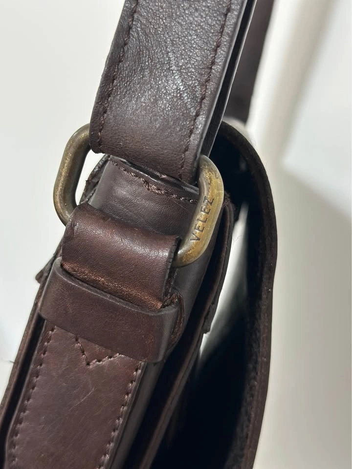 VELEZ Men’s Leather Shoulder Bag — Excellent Condition - photo 5