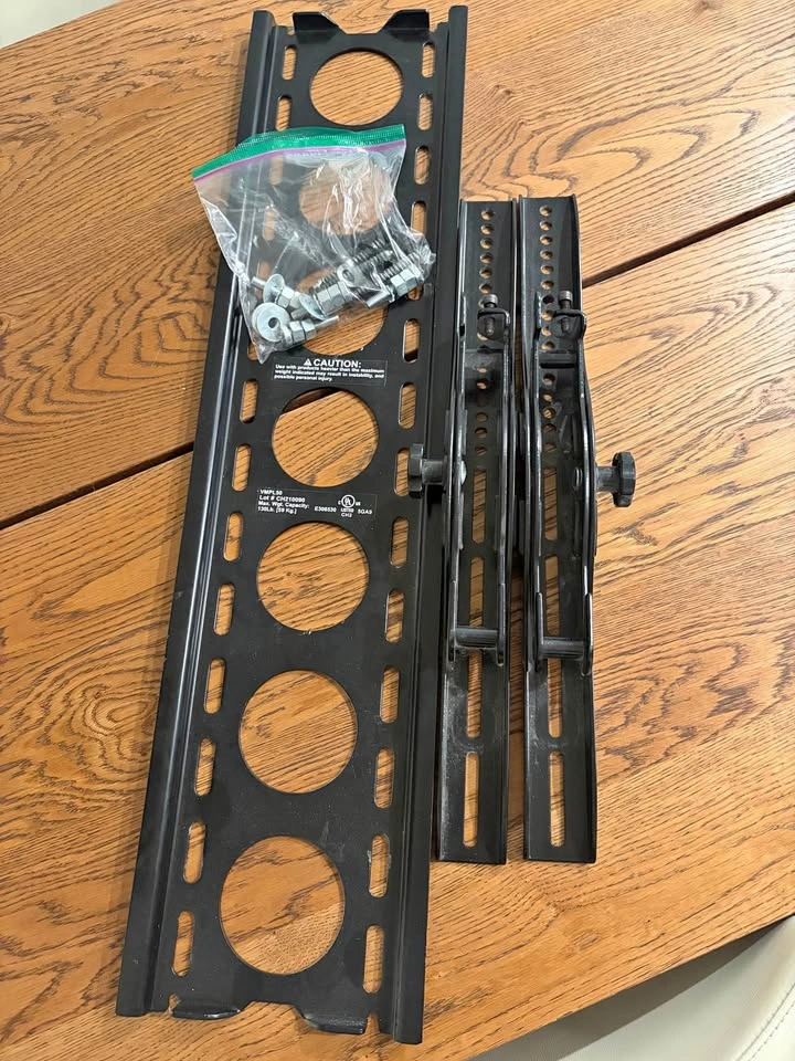 Universal TV Wall Mount