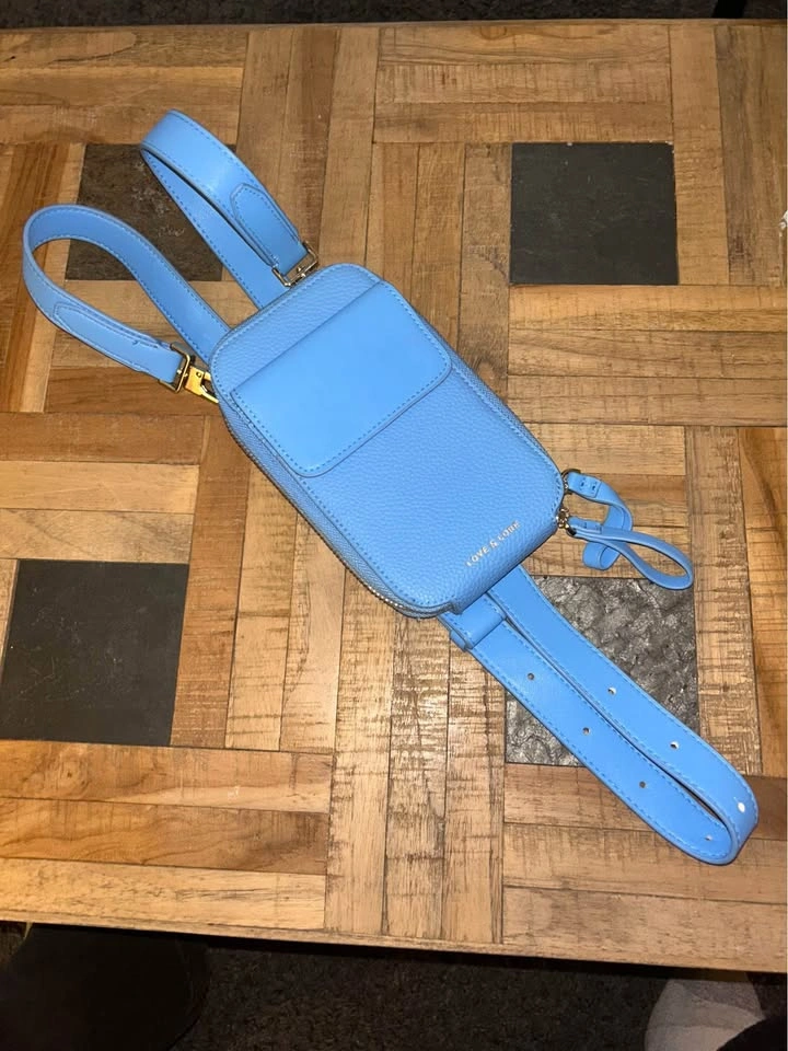 Love and Lore Crossbody Bag - Blue
