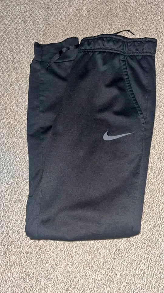 Nike Pants - Size Medium