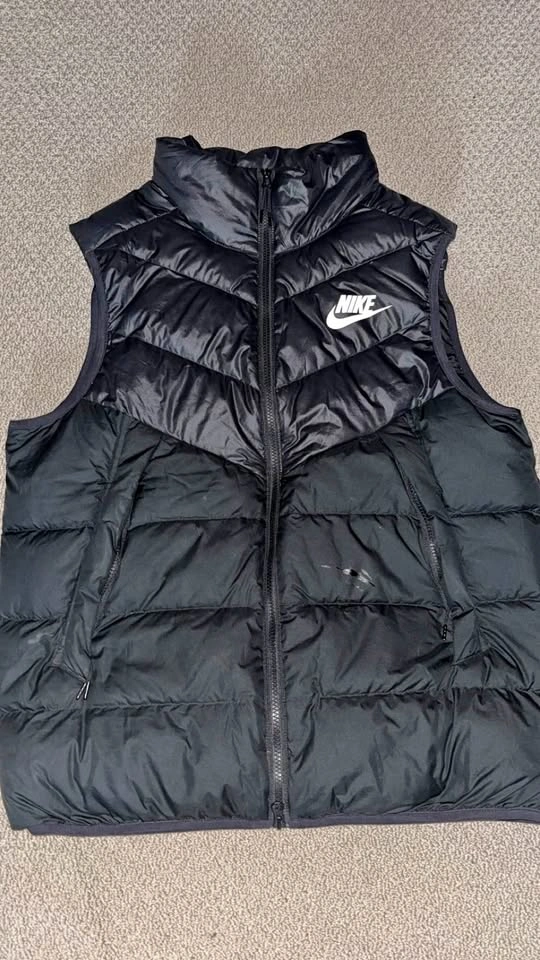 Nike Puffer Vest