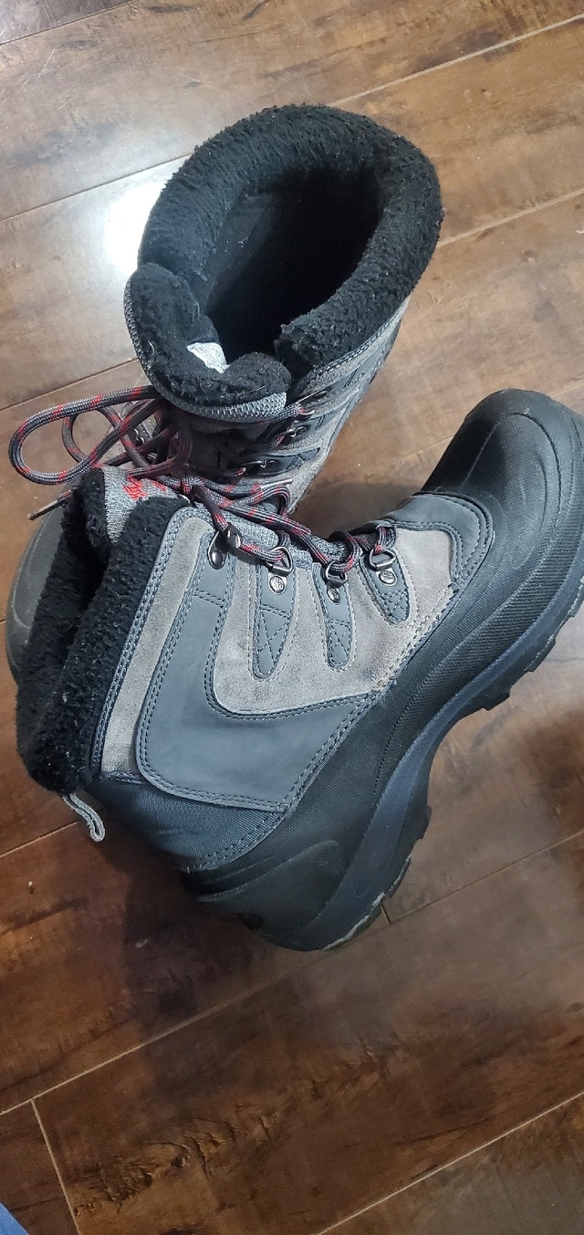 COLUMBIA Men's Thermolite 200 Grams Winter Boots Size 12