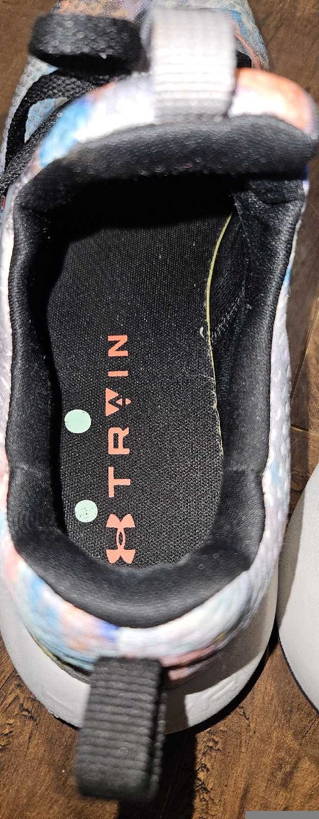 Under Armour UA HOVER RISE Shoes - Like New - photo 5