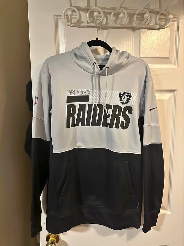 Grey & Black Pullover Hoodie – Men’s Medium (Like New)
