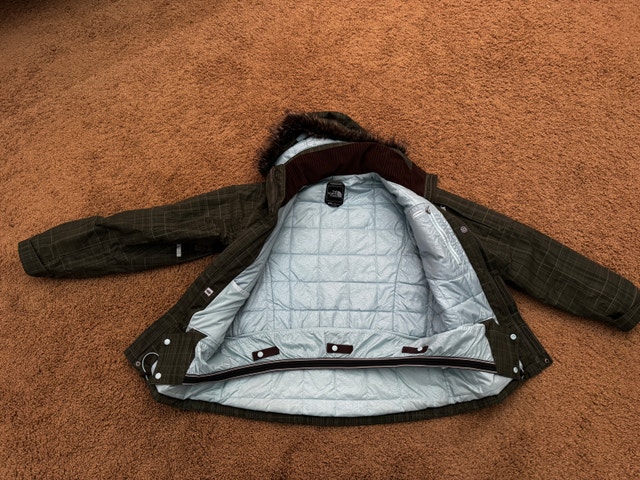 North Face Women's Ski/Snowboard Jacket - Small - photo 3