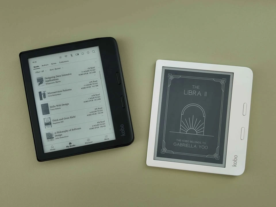 2 Kobo Libra 2 E-readers (B/W) - White & Black w/ Case - photo 2