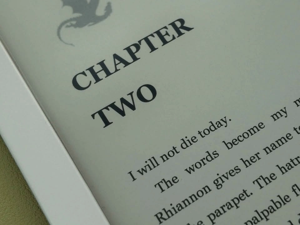 2 Kobo Libra 2 E-readers (B/W) - White & Black w/ Case - photo 4