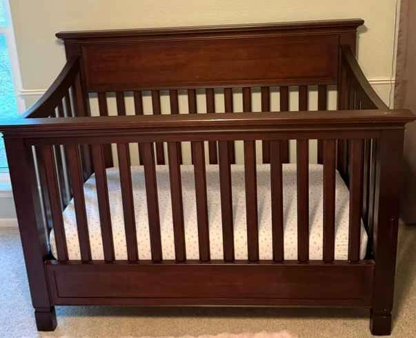 Pottery Barn Crib - photo 2