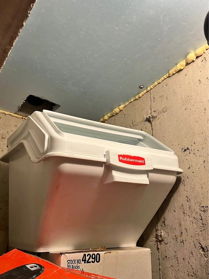 Rubbermaid Commercial Food Storage Bin