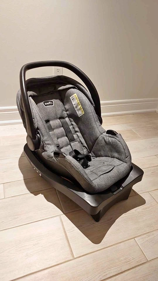 Evenflo Omni Plus Travel System