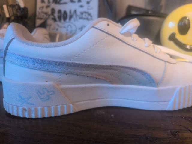 White Pumas - photo 3