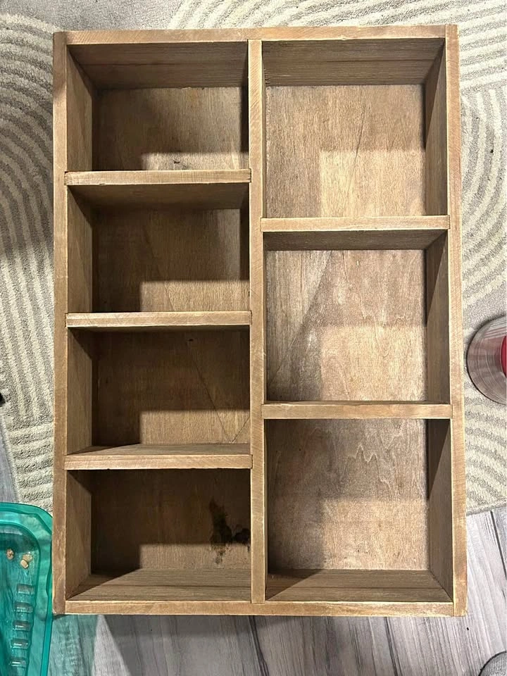 Wall Shelf / Key Holder