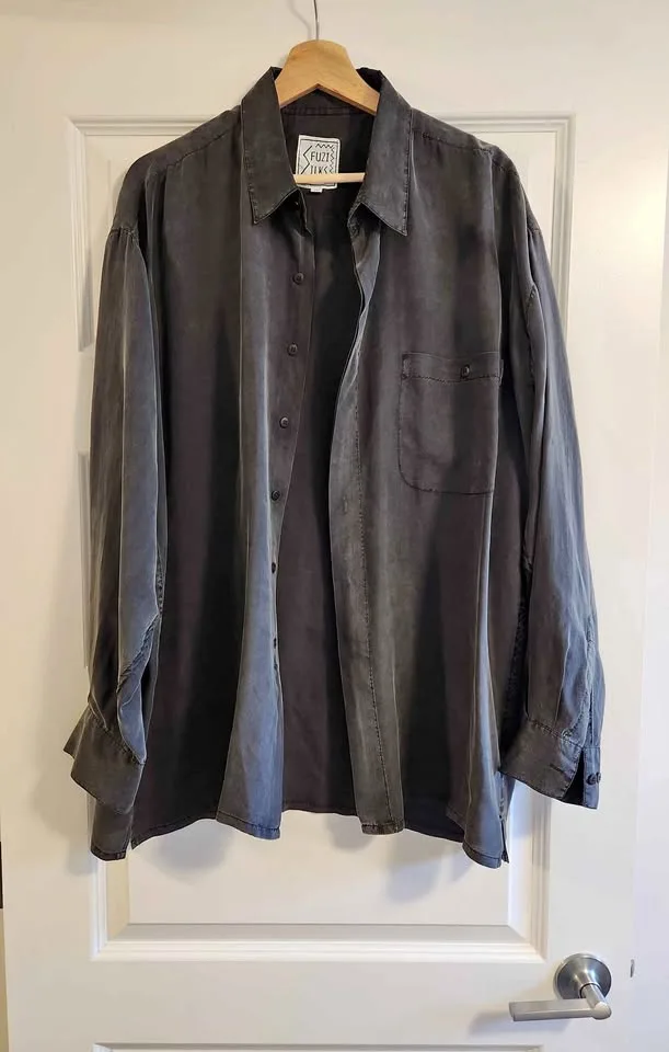 Men's Silk Dress Shirt - Size Medium thumbnail