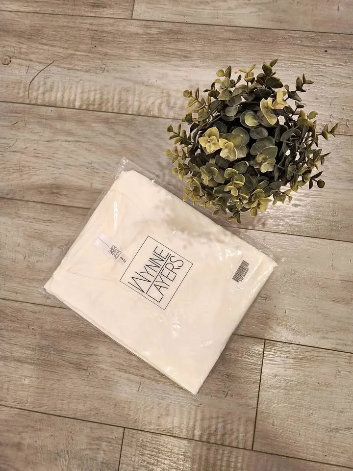 NEW Women's Tshirt - Size Small thumbnail