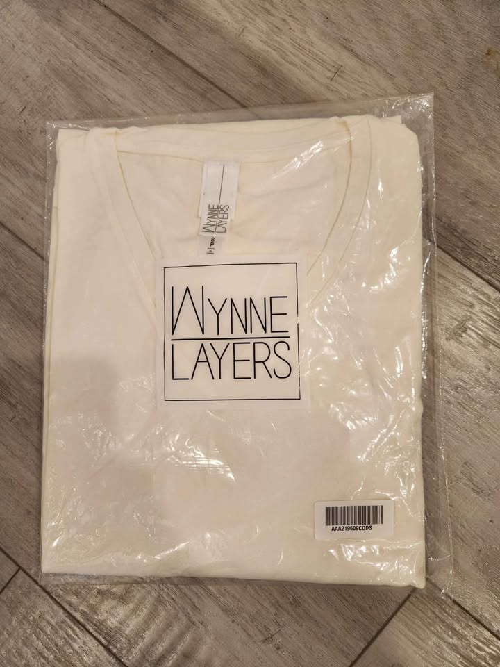 NEW Women's Tshirt - Size Small - photo 2