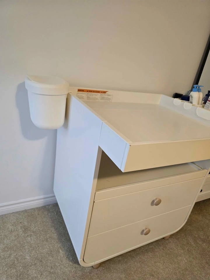 IKEA Myllra Changing Table - photo 2
