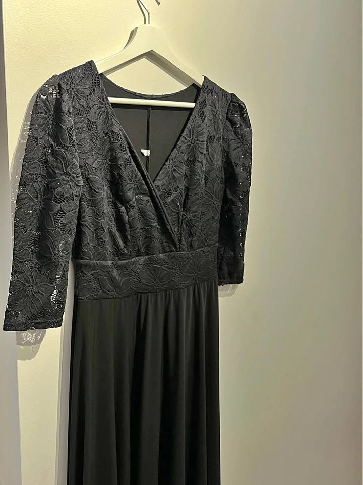 Black gown