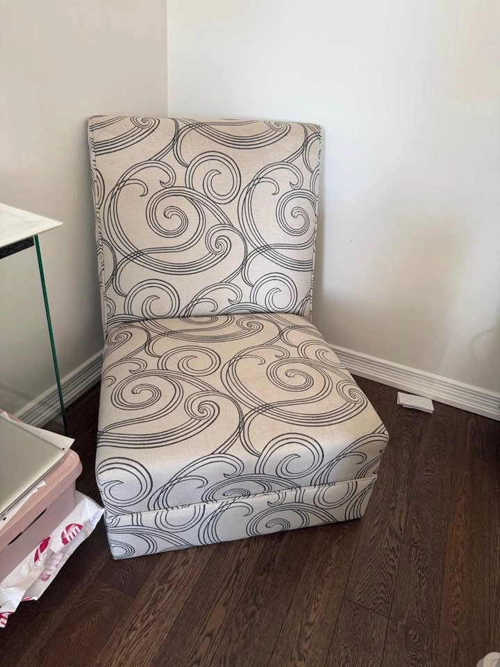 Pair of Patterned Slipper Accent Chairs – Versatile & Comfortabl - photo 2