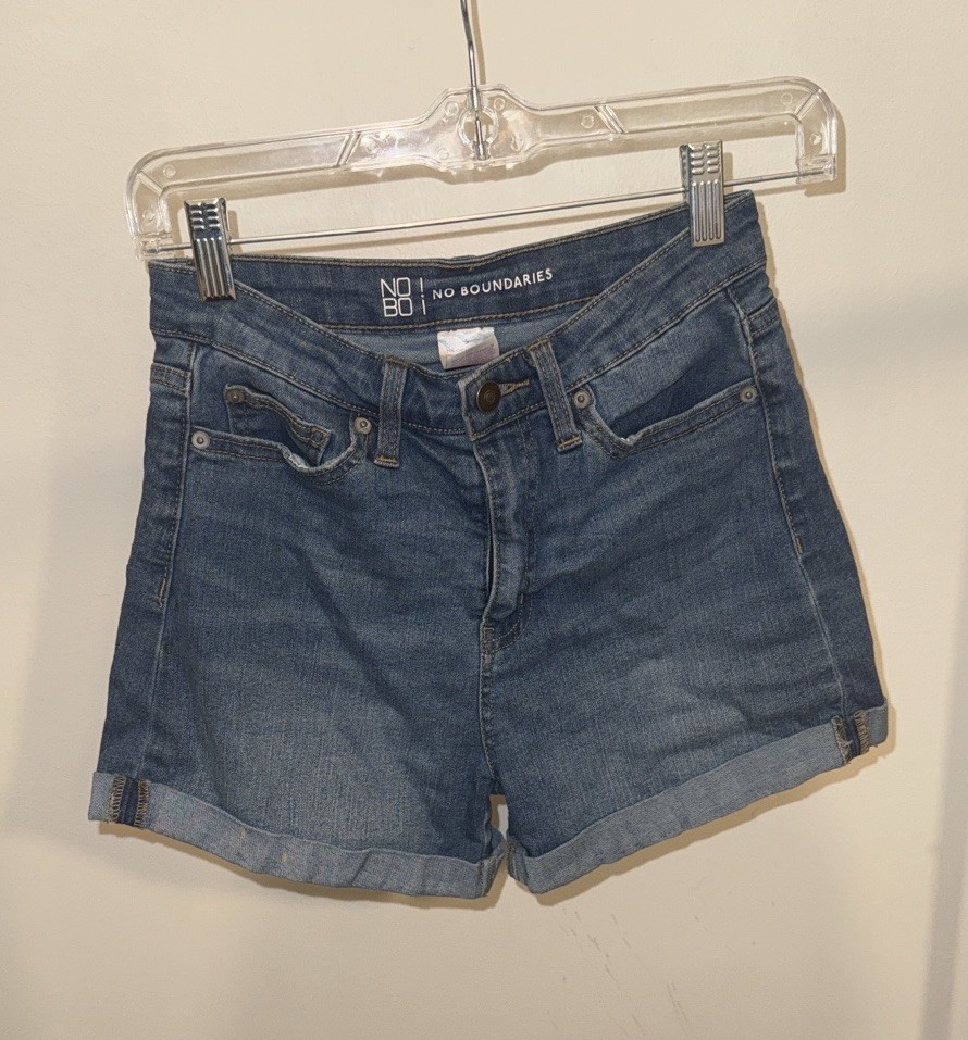 Women’s Mini Shorts No Boundaries Size Xtra Small