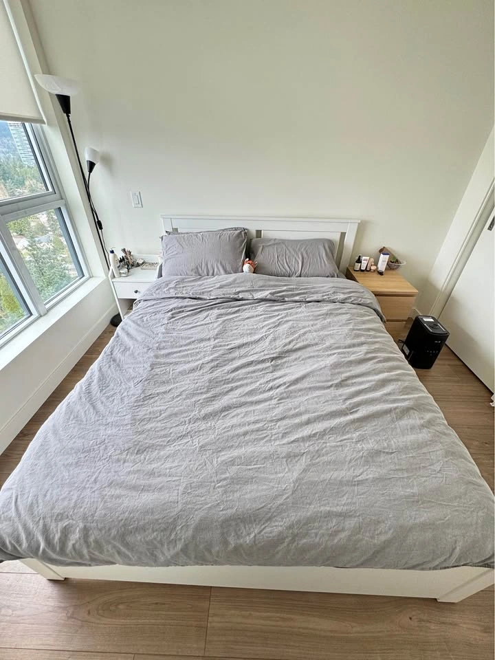IKEA SONGESAND Queen Bed Frame & VESTERÖY Mattress