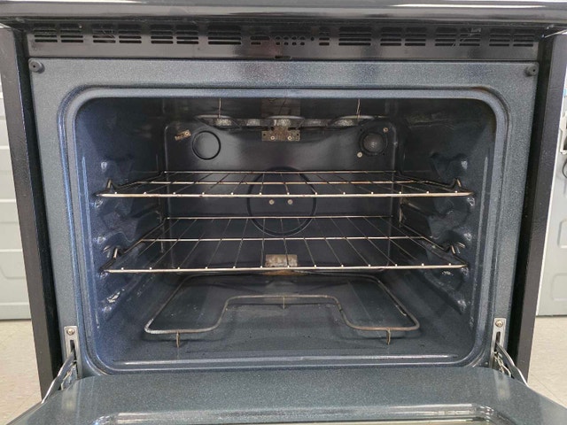 Frigidaire 30" Coil Electric Range Black – $285 - photo 5