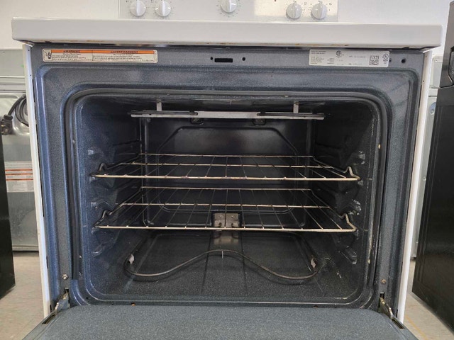 Amana 30" Coil Electric Range White – $240 - photo 5