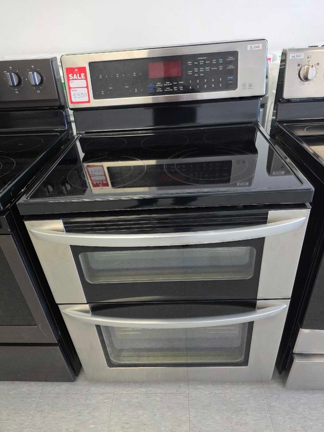 LG 30" Double Oven Electric Range Stainless – $550