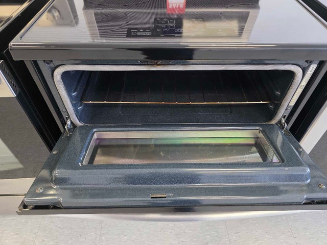 Whirlpool 30" Induction Double Oven Range - $625 - photo 4