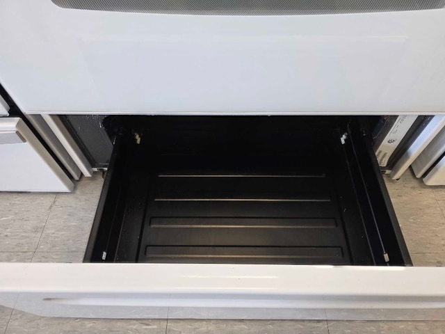 Kenmore 30" Ceramic Glass Electric Range - $340 - photo 5