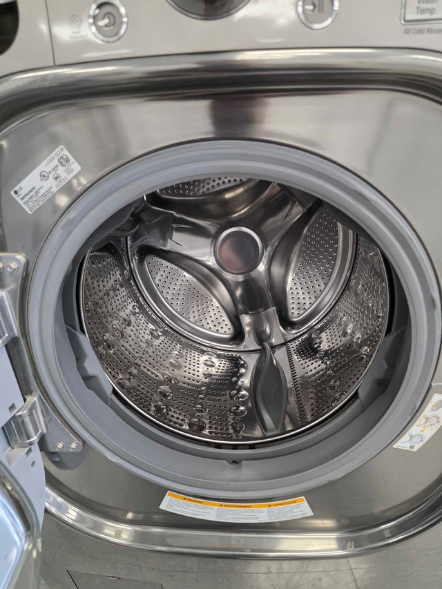 LG 27" Steam Front Load Washer - photo 4