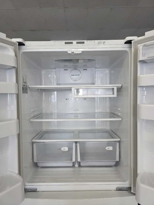 SAMSUNG French Door Refrigerator (RF195ABWP) - $475 - photo 2