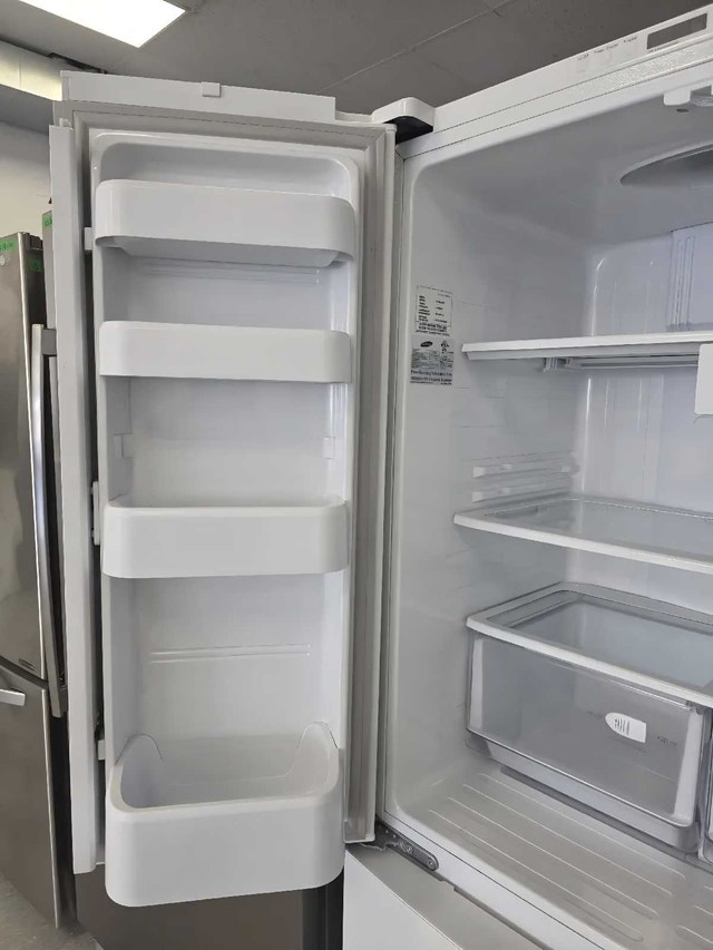 SAMSUNG French Door Refrigerator (RF195ABWP) - $475 - photo 3