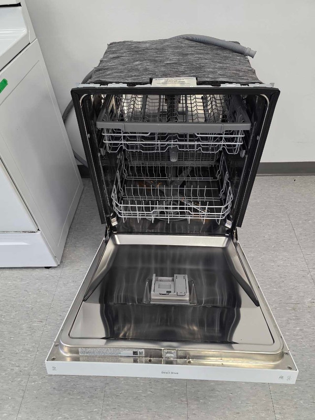 LG Front Control Dishwasher with QuadWash (LDF5545WW) - photo 3