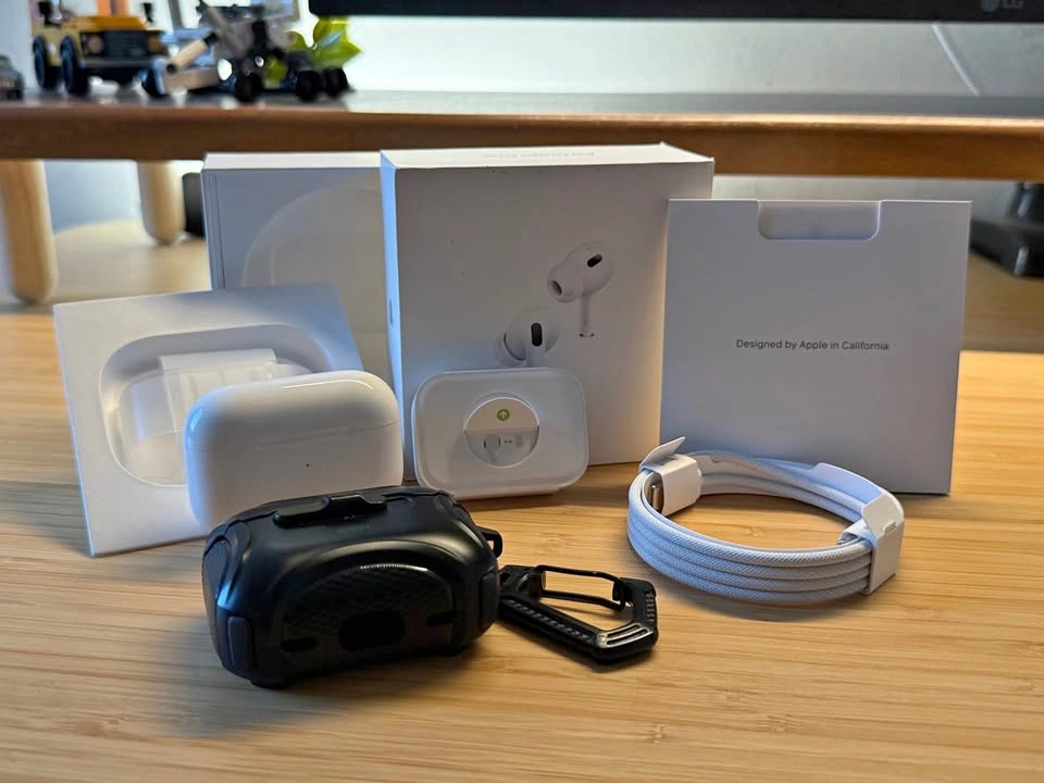 Apple AirPods Pro 2nd Gen (USB-C) with Protective Case